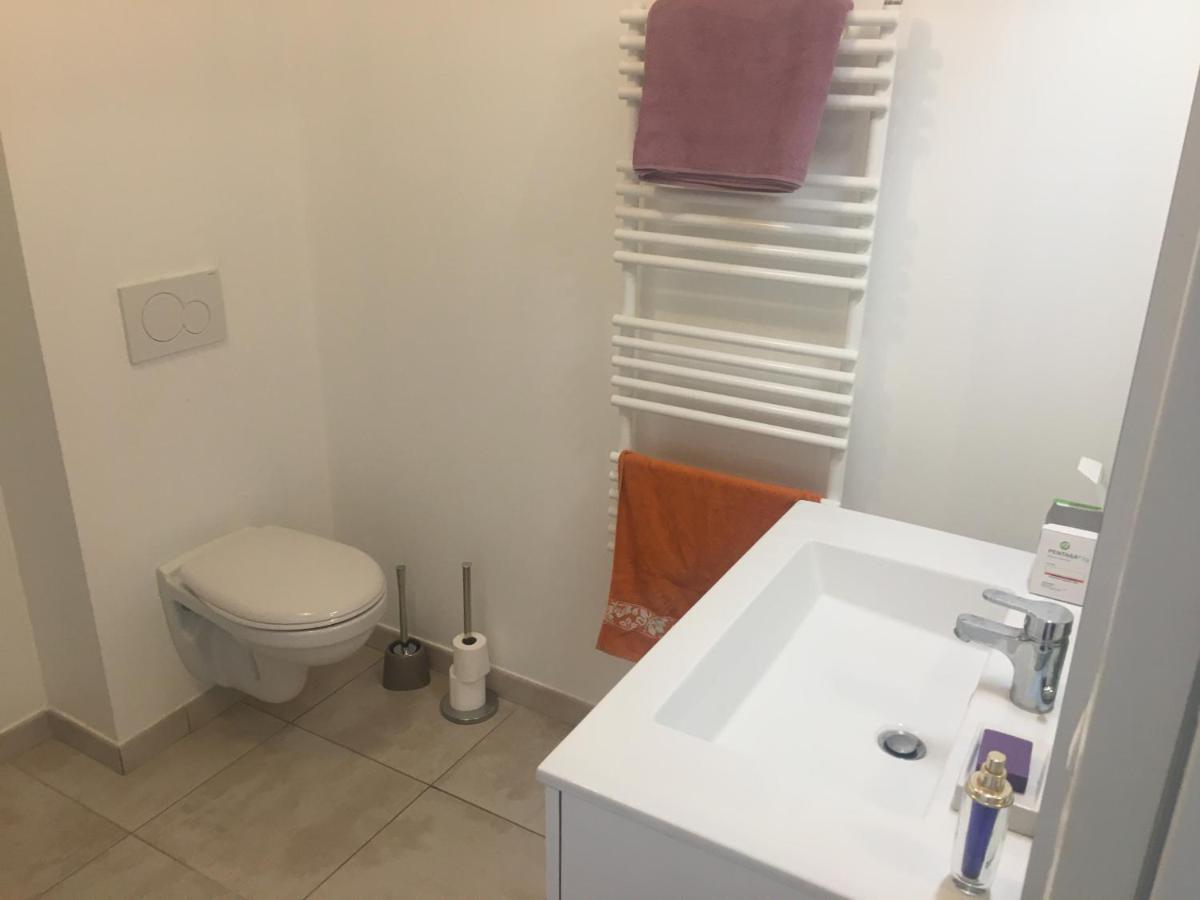 Appartement Calme En Plein Centre Ville Granville Bagian luar foto